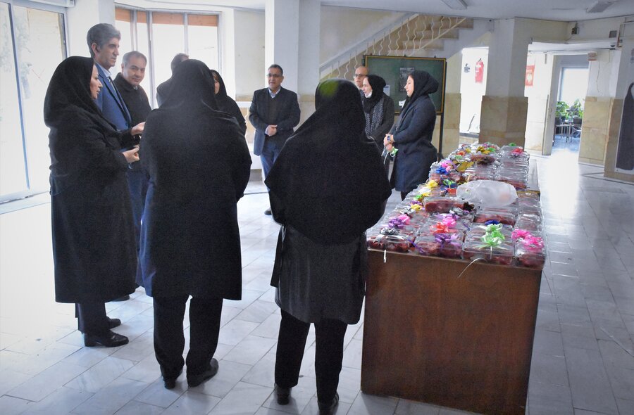 توزیع بسته‌های معیشتی