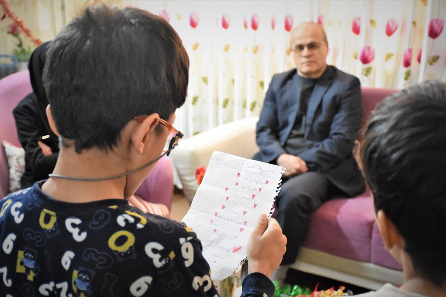 بازدید از مراکز در روز پدر