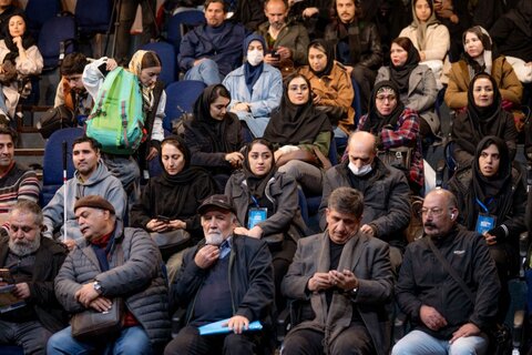 گلستان - فرار از مزرعه