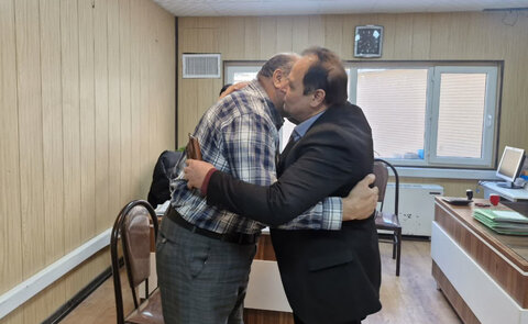 کرج | گزارش تصویری | مدیر بهزیستی کرج میلاد حضرت علی (ع) را به همکاران تبریک گفت