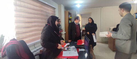 کرج | گزارش تصویری | مدیر بهزیستی کرج میلاد حضرت علی (ع) را به همکاران تبریک گفت