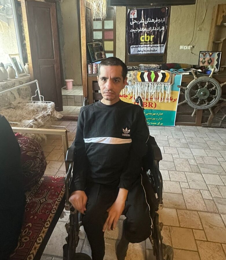 اردوی فرهنگی-تفریحی معلولین تنگستان به مناسبت میلاد امام علی (ع)؛ نمایشگاهی از توانمندی‌ها در حاشیه ساحل