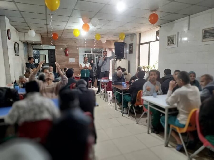 شهریار | جشن ولادت حضرت علی (ع) با خدمتگزاری خادمان آستان قدس رضوی در مرکز توانبخشی بیماران اعصاب و روان