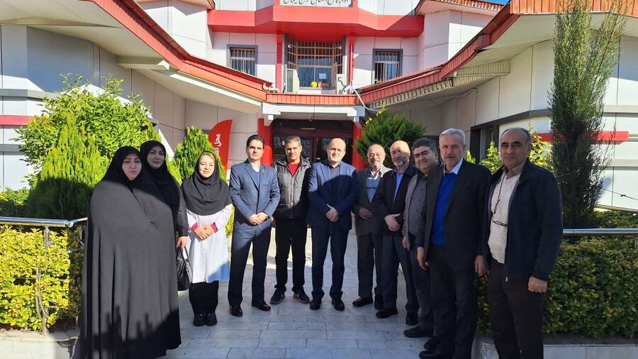 اهدای خون مدیرکل و کارکنان بهزیستی گیلان