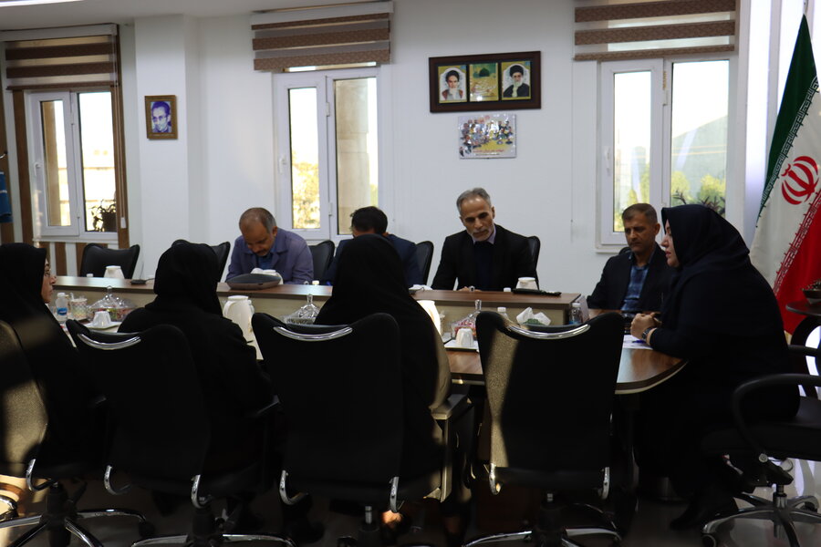 مدیرکل بهزیستی بوشهر در نشست با گزینش‌گران: گزینش، چشم بینای نظام و تضمین سلامت اداری است