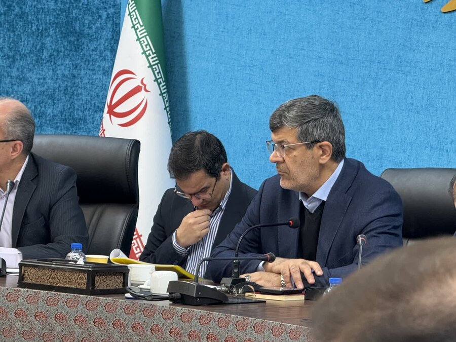 جلسه ستاد ساماندهی امور جوانان استان یزد که با حضور استاندار ، معاون سیاسی، امنیتی و اجتماعی ،مدیرکل بهزیستی استان یزد و جمعی از مدیران استانی