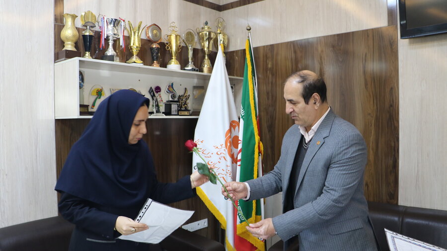 مدیرکل بهزیستی خراسان شمالی از فرزندان شهید شاغل در اداره کل بهزیستی استان تقدیر کرد