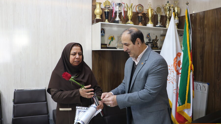 مدیرکل بهزیستی خراسان شمالی از فرزندان شهید شاغل در اداره کل بهزیستی استان تقدیر کرد