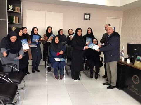 گزارش تصویری| تجلیل از اعضای  کمیته استانی  قانون جوانی جمعیت