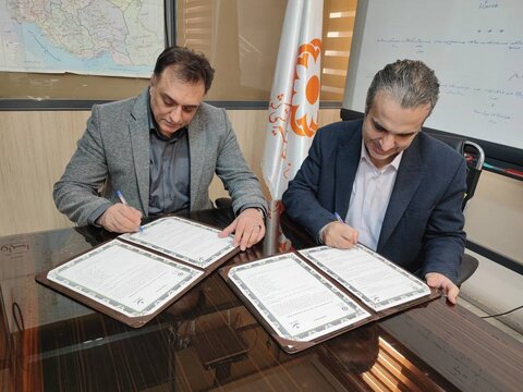 امضای تفاهم‌نامه همکاری  بهزیستی و موسسه خیریه نیک گامان جمشید با هدف تهیه و توزیع کاپشن و کفش
 برای کودکان بد سرپرست و بی سرپرست تحت پوشش بهزیستی