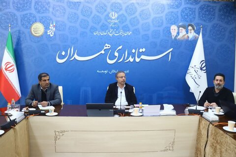 نرخ سالمندی در استان همدان به ۱۴.۲۵ درصد رسیده است | مراکز مهر و گفتگو در استان همدان برای شکستن انزوای سالمندان و توانمندسازی آنان