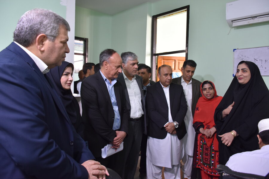 بررسی میدانی چالشهای اجتماعی محلات حاشیهای چابهار توسط رئیس بهزیستی