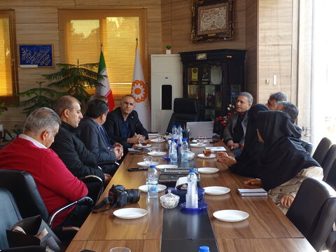 جلسه سرپرست بهزیستی فارس و مدیر کل کمیته امداد امام خمینی (ره)