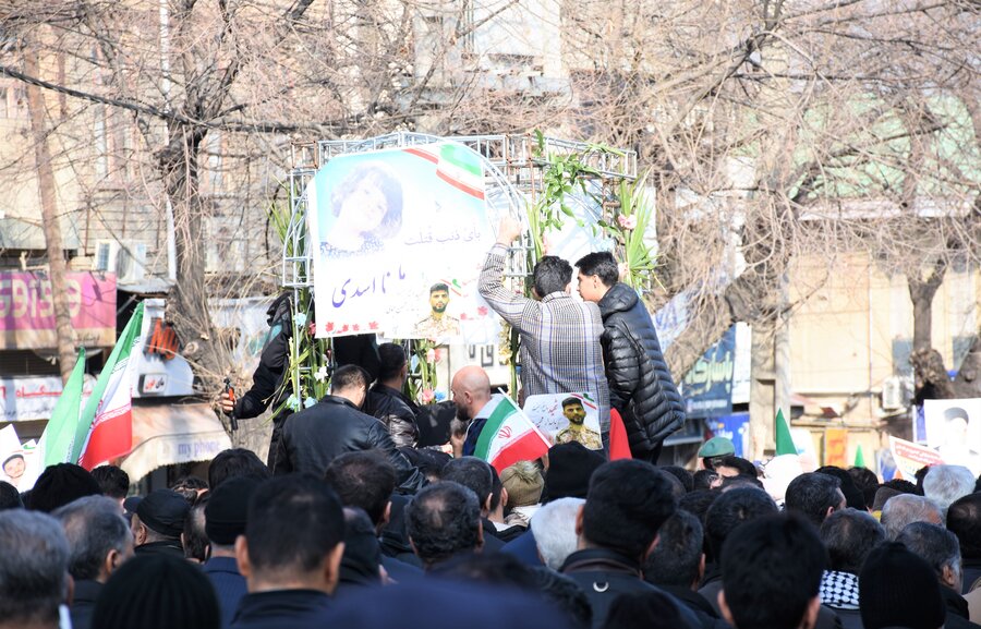 حضور مسئولان بهزیستی در مراسم تشییع شهداء امنیت