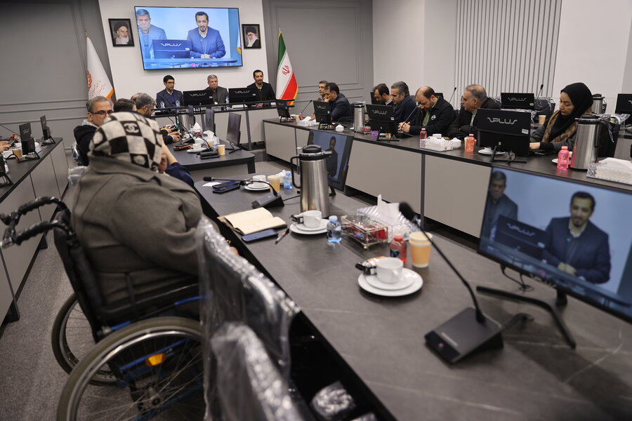 سیاست جدید دولت راهکاری برای جلوگیری از فشرده‌شدن طبقات و کاهش فقر است