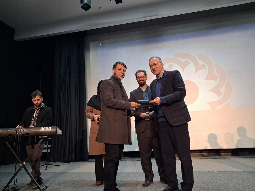 برخوار| تجلیل از مددکاران نمونه و معلولین برتر شهرستان