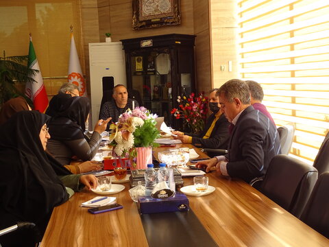 جلسه ی اعتبارات بهزیستی  استان در دفتر مدیریت بهزیستی فارس