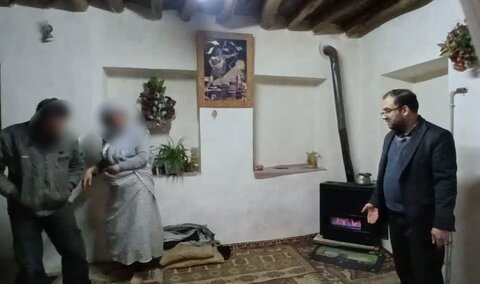 بازدید مدیر بهزیستی بهار و رئیس بنیاد مسکن از منزل مددجوی نیازمند