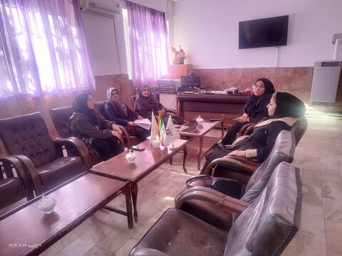 گرمی| برگزاری جلسه توجیهی دستورالعمل وسایل توانبخشی و نحوه هزینه‌کرد اعتبارات توانبخشی در بهزیستی شهرستان گرمی