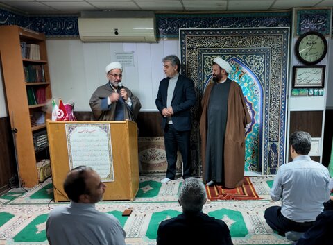 گزارش تصویری /تجلیل از امام جماعت اداره کل بهزیستی قم