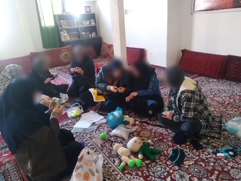 گزارش تصویری| برگزاری دوره‌ توانمندسازی مددجویان بهزیستی تویسرکان در روستای کهنوش