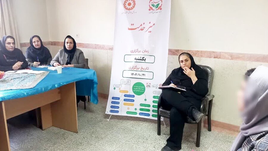 گزارش تصویری| برگزاری میز خدمت در «مدرسه پایلوت طرح سلام» در همدان