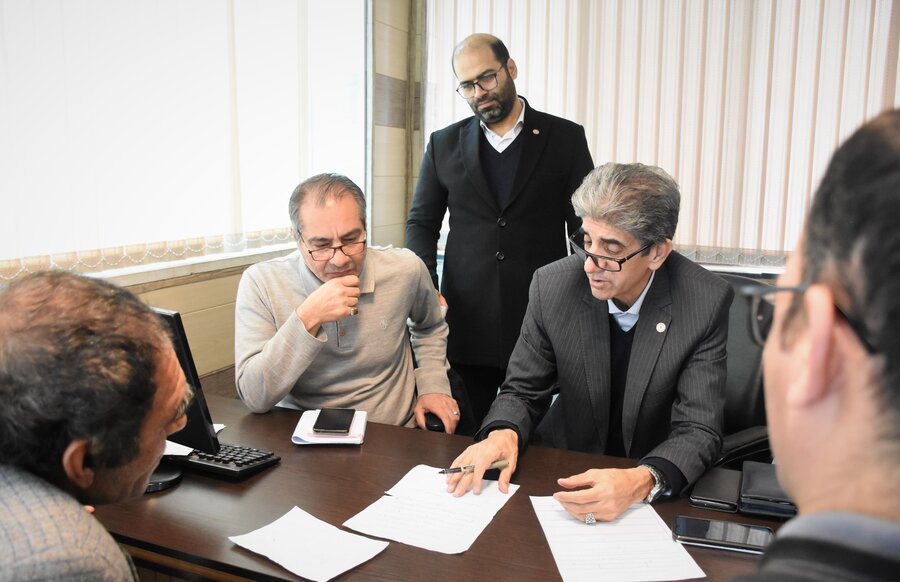 میز ارتباطات مردمی