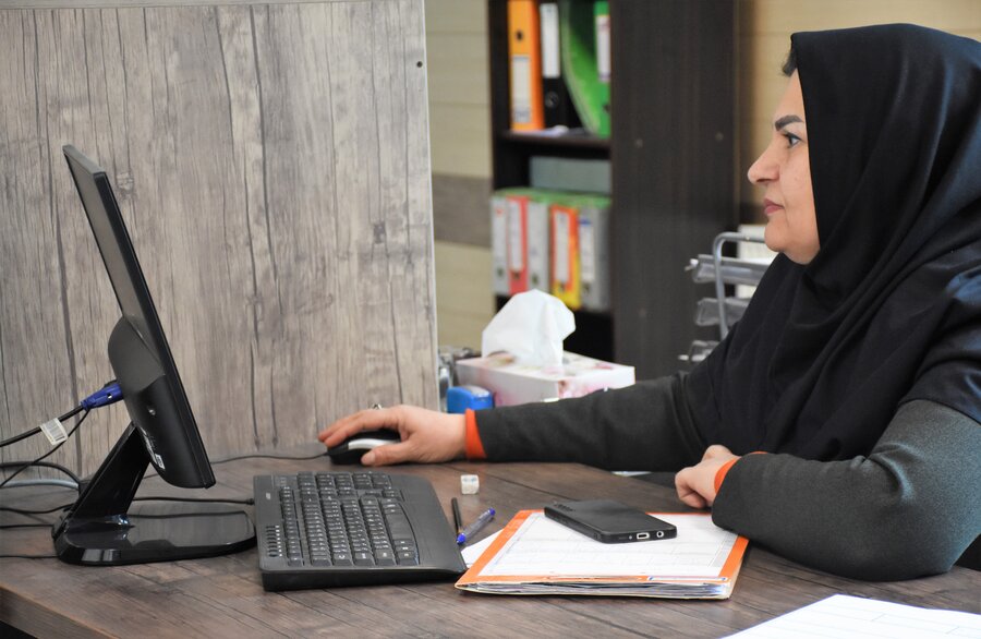 میز ارتباطات مردمی