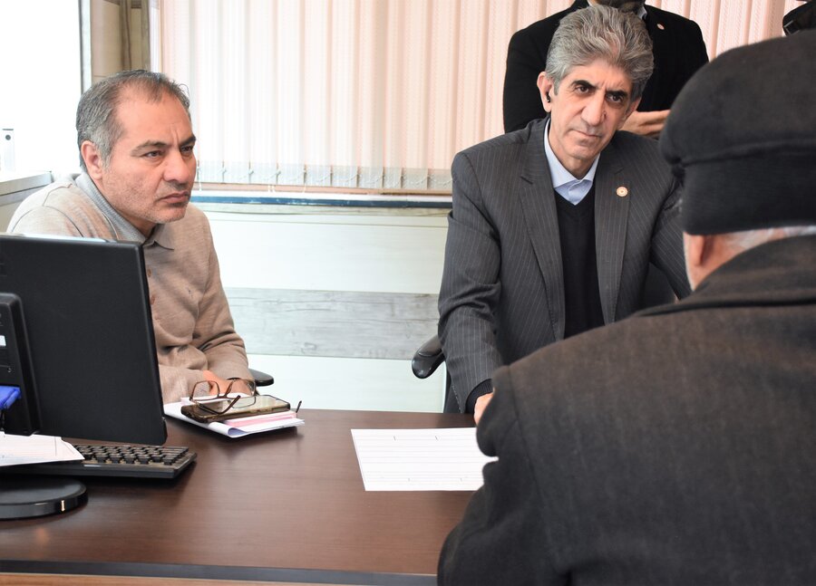 میز ارتباطات مردمی