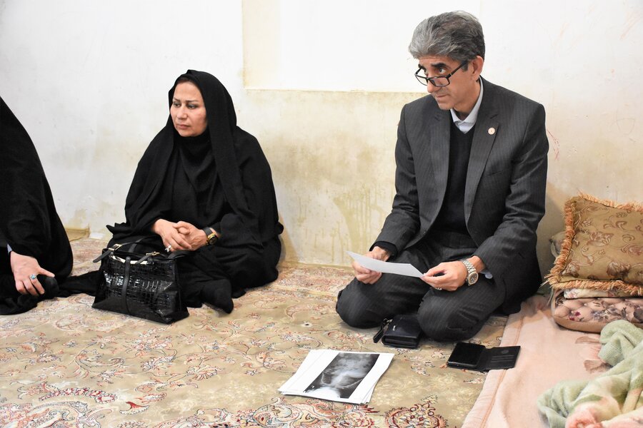 بازدید مدیرکل بهزیستی از منزل مددجویان