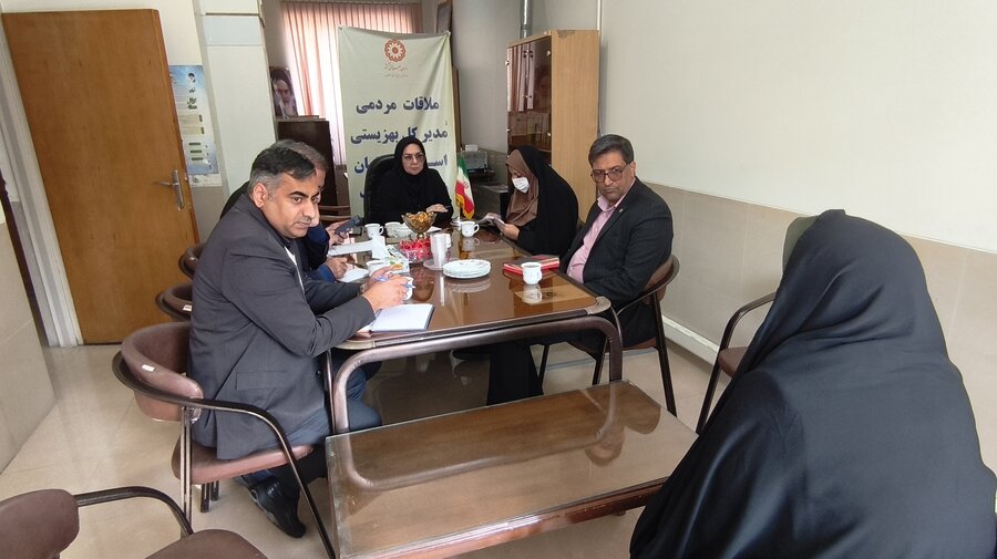 ملاقات مردمی مدیر کل بهزیستی استان با مددجویان