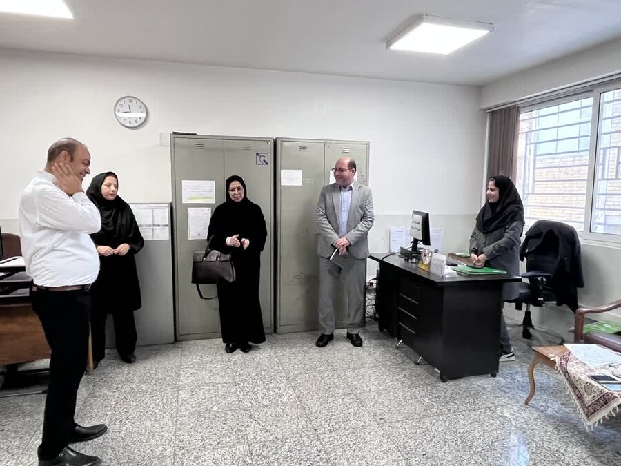 بازدید سرزده سمیه کریمی، مدیر کل بهزیستی استان اصفهان، از مرکز ملکوتیخواه