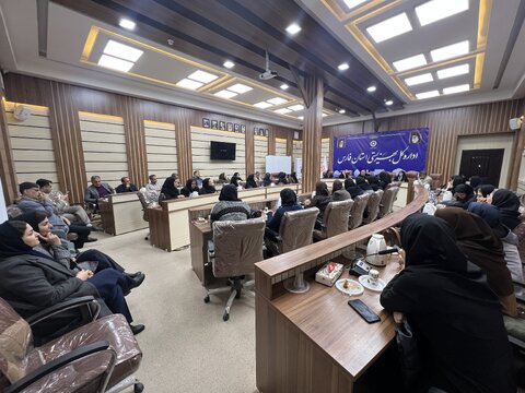 گزارش تصویری|تقدیر  سرپرست بهزیستی فارس از همکاران