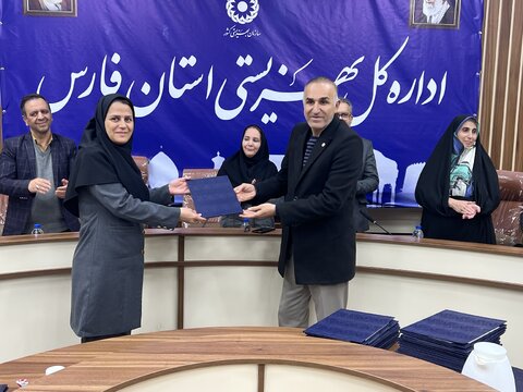 گزارش تصویری|تقدیر  سرپرست بهزیستی فارس از همکاران