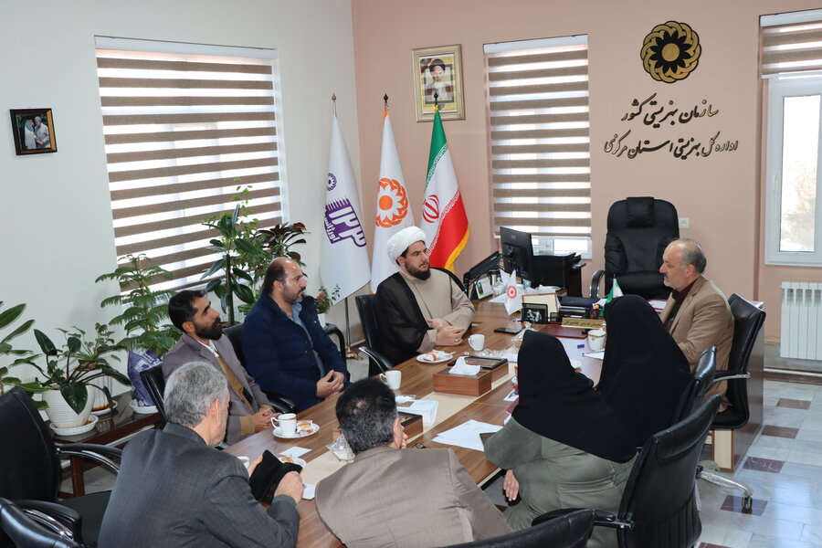 نشست هم اندیشی مدیرکل بهزیستی استان با  معاون اجتماعی ستاد اجرایی فرمان حضرت امام در استان