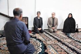 بازدید مدیرکل بهزیستی از منزل مددجویان