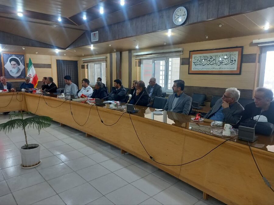 مجمع سلامت قروه با محوریت سلامت روان و پیشگیری از خودکشی برگزار شد
