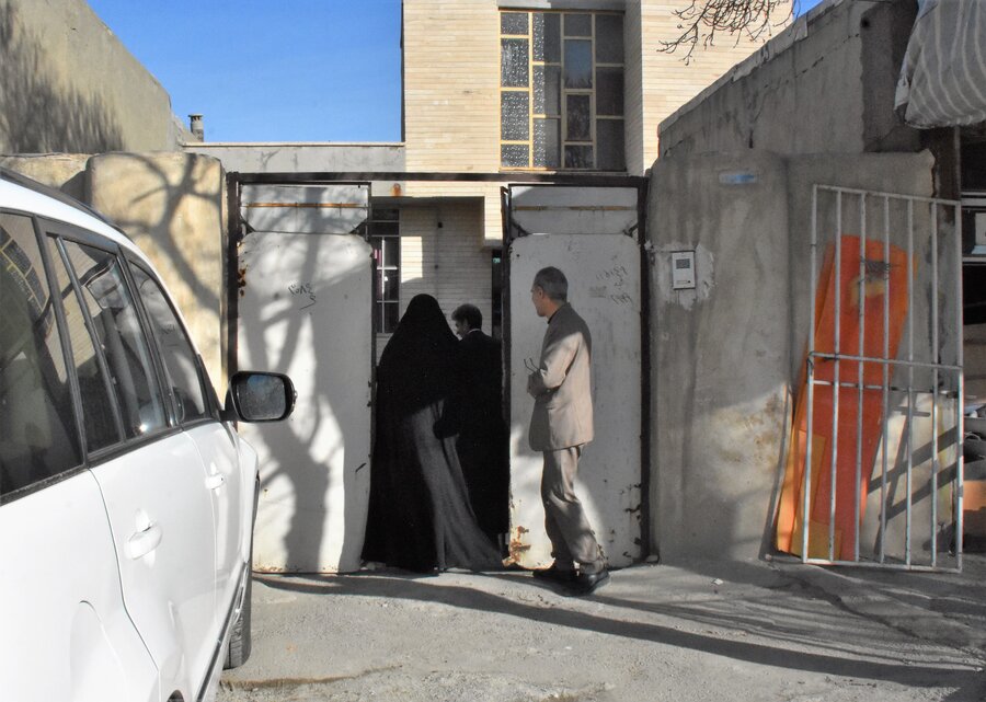 بازدید مدیرکل از منزل مددجویان