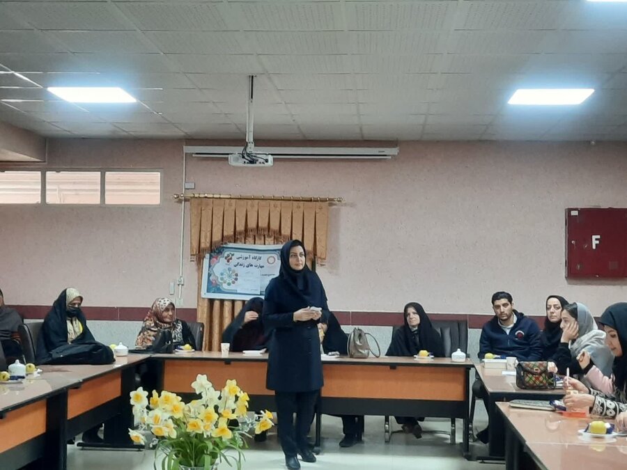 دوره مهارتهای زندگی در تویسرکان برگزار شد