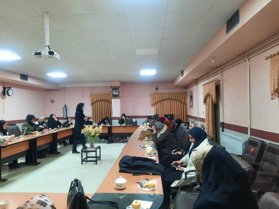 دوره مهارتهای زندگی در تویسرکان برگزار شد