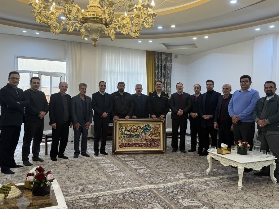 دیدار صمیمانه مسئولان استان یزد با فرزندان خانه بهار به مناسبت اعیاد شعبانیه