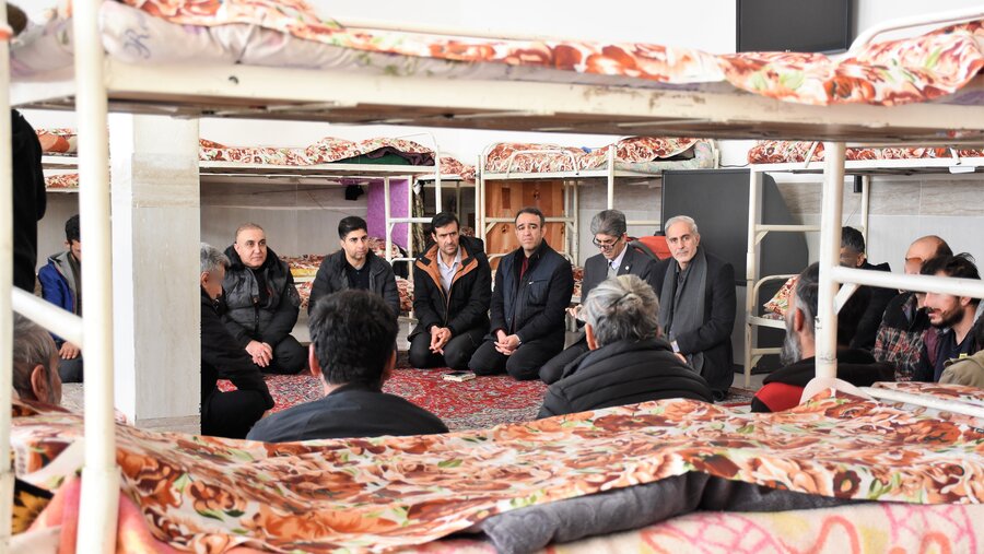 بازدید نماینده مجلس از مرکز ترک اعتیاد راه امید بهبودی