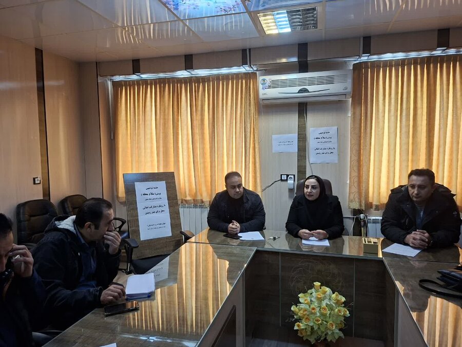 نشست برنامه‌ریزی اجرای پویش «سلام محله» در بهزیستی کامیاران برگزار شد
