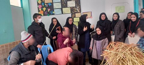 فسا|بازدید کارشناس مسئول مراکز روزانه بهزیستی فارس از مراکز روزانه توانبخشی حرفه ای متین و بهار