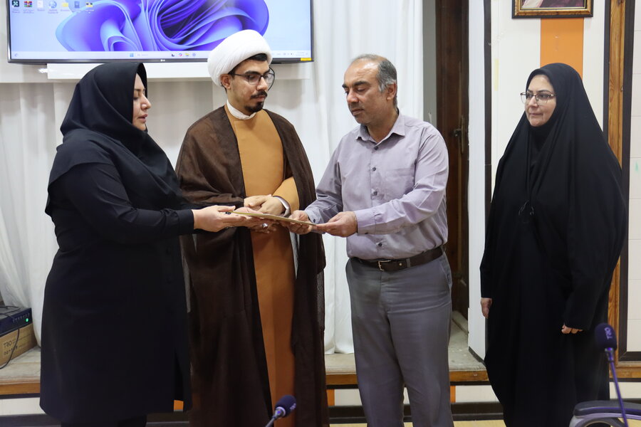 مدیرکل بهزیستی بوشهر در جمع جانبازان و ایثارگران بهزیستی