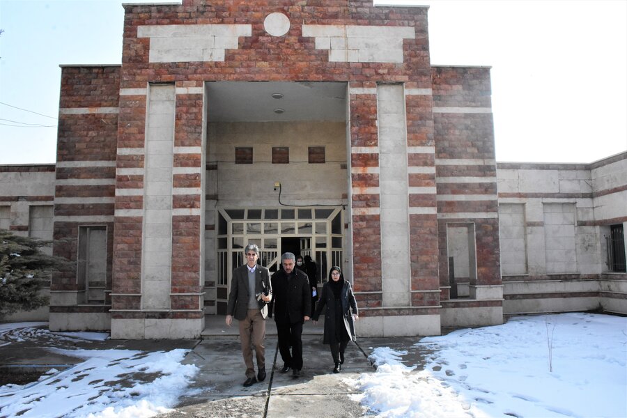 بازدید مدیرکل بهزیستی از مرکز جامع توانبخشی کرمانشاه