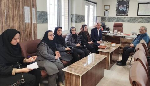 جلسه هماهنگی بهزیستی شهرستان میاندوآب با رئیس شبکه بهداشت در برنامه‌ریزی مشترک غربالگری بینایی و شنوایی در شهرستان