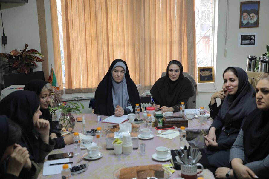 شهرتهران| نشست مدیر تهران با روسای مراکز دولتی