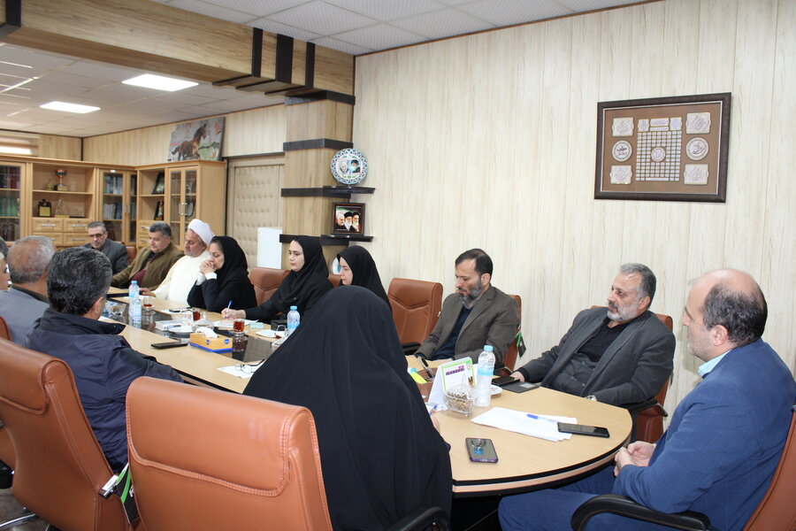 تجلیل مدیرکل بهزیستی گیلان از کارکنان جانباز بهزیستی گیلان