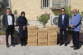 بانک رفاه ۴۲۰ بسته نوشت‌افزار به مددجویان بهزیستی هرمزگان اهدا کرد